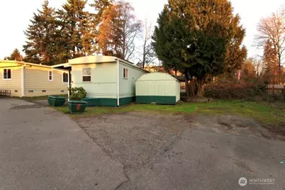 2424 S 260th Street #45, Kent, WA 98032 - Photo 2