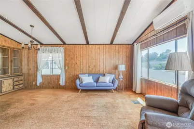 2725 E Fir Street #106, Mount Vernon, WA 98273 - Photo 4