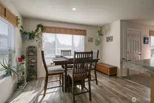 2010 Broadway Ave, Hoquiam, WA 98550 - Photo 12