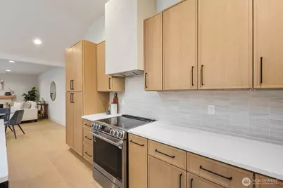 2314 46th Avenue SW, Seattle, WA 98116 - Photo 10