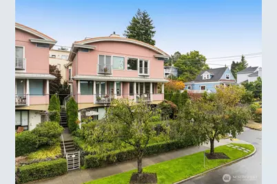 7700 E Green Lake Drive N #D13, Seattle, WA 98103 - Photo 1