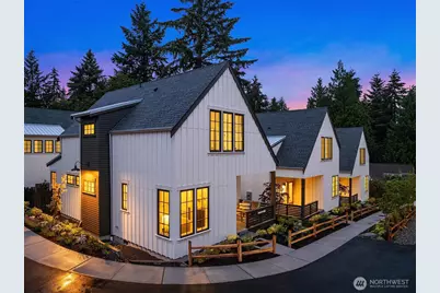 2218 NE 125th Street, Seattle, WA 98125 - Photo 2