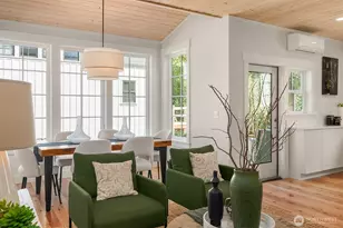 2218 NE 125th St, Seattle, WA 98125 - Photo 8