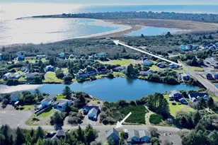 934 Wawona Ave SE, Ocean Shores, WA 98569 - Photo 2