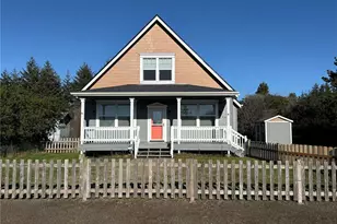 934 Wawona Ave SE, Ocean Shores, WA 98569 - Photo 14