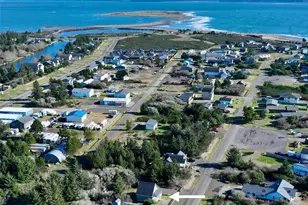 934 Wawona Ave SE, Ocean Shores, WA 98569 - Photo 12