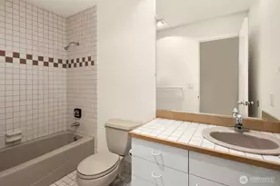 2328 Fairview Ave E, Seattle, WA 98102 - Photo 14