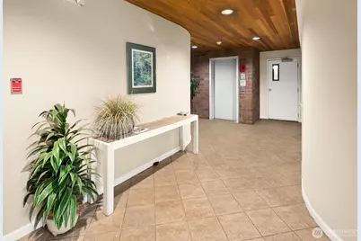 2328 Fairview Avenue E #201, Seattle, WA 98102 - Photo 18