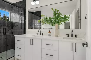 333 NW 47th St, Seattle, WA 98107 - Photo 14