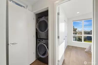 6712 36th Avenue SW, Seattle, WA 98126 - Photo 18