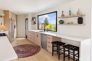 11062 Auburn Ave S, Seattle, WA 98178 - Photo 10