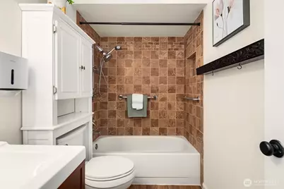 9919 NE 144th Lane #603, Kirkland, WA 98034 - Photo 24