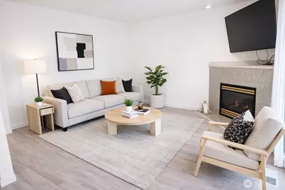 15815 Admiralty Way #D5, Lynnwood, WA 98087 - Photo 2