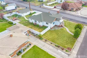 113 E 6th St, Lind, WA 99341 - Photo 2