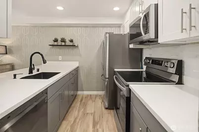 2152 N 112th Street #108, Seattle, WA 98133 - Photo 10