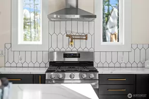 31 E Westwood Ln E, Union, WA 98592 - Photo 10