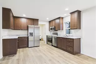 19 B S Garden Ave, Rock Island, WA 98850 - Photo 4