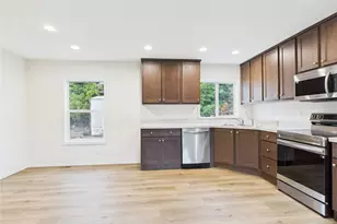 403 2nd St SW, Rock Island, WA 98850 - Photo 4