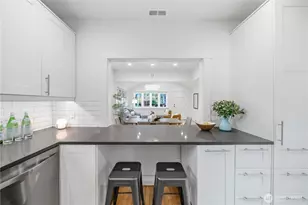 3815 Sunnyside Ave N, Seattle, WA 98103 - Photo 12