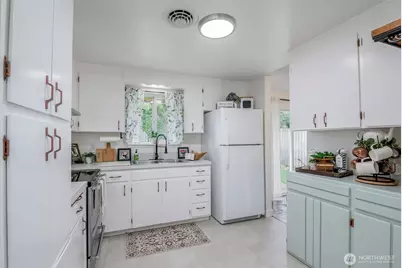 6230 S Mason Avenue, Tacoma, WA 98409 - Photo 18
