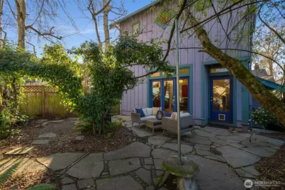 2540 1st Avenue W, Seattle, WA 98119 - Photo 36