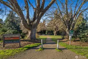 2540 1st Ave W, Seattle, WA 98119 - Photo 40