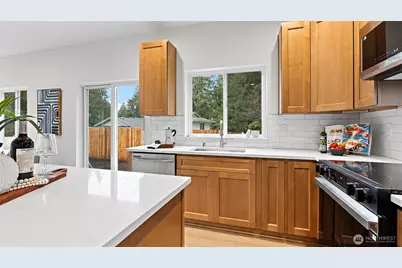 21855 Wavecrest Avenue NE, Poulsbo, WA 98370 - Photo 14