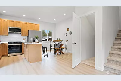 21855 Wavecrest Avenue NE, Poulsbo, WA 98370 - Photo 10