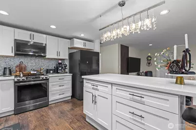 1073 SW 326th Street, Federal Way, WA 98023 - Photo 6