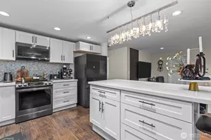 1073 SW 326th St, Federal Way, WA 98023 - Photo 6