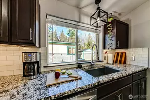 1833 W 12th St, Port Angeles, WA 98363 - Photo 12