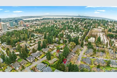 1726 Bellevue Way NE, Bellevue, WA 98004 - Photo 40