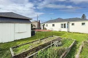 311 S Jones St, Port Angeles, WA 98362 - Photo 32