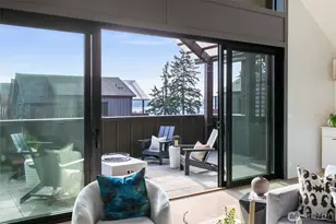 4566 Flying Goat Ave NE, Bainbridge Island, WA 98110 - Photo 4