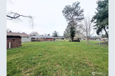 1740 SE 6th Street, Oak Harbor, WA 98277 - Photo 16