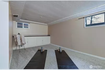 611 E 29th Street, Vancouver, WA 98663 - Photo 32