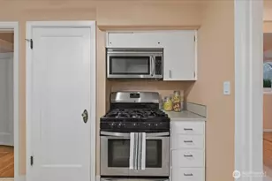 611 E 29th St, Vancouver, WA 98663 - Photo 14