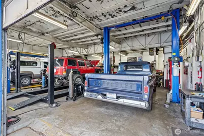 15608 Main Street E, Sumner, WA 98390 - Photo 18