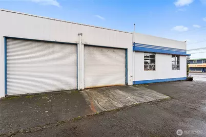 15608 Main Street E, Sumner, WA 98390 - Photo 2