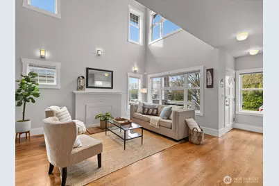 7532 9th Avenue NE, Seattle, WA 98115 - Photo 8