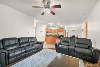 1552 Fruitland Dr, Bellingham, WA 98226 - Photo 4