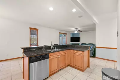 1552 Fruitland Dr, Bellingham, WA 98226 - Photo 8