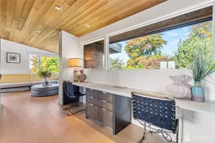 9135 NE 19th St, Clyde Hill, WA 98004 - Photo 10