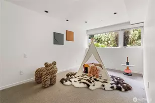 9135 NE 19th St, Clyde Hill, WA 98004 - Photo 30