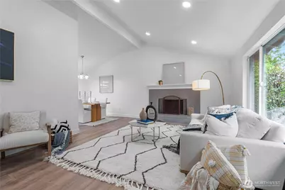 11527 113th Pl NE, Kirkland, WA 98033 - Photo 2