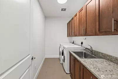 5105 Grand Loop #402, Tacoma, WA 98407 - Photo 24