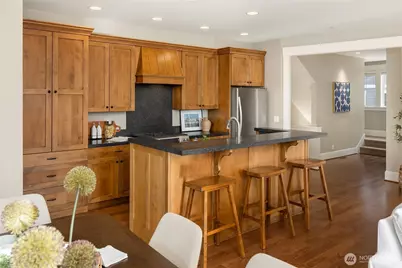 328 Ericksen Avenue NE #R2, Bainbridge Island, WA 98110 - Photo 16