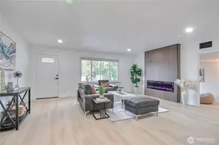 302 S 76th St, Tacoma, WA 98408 - Photo 4