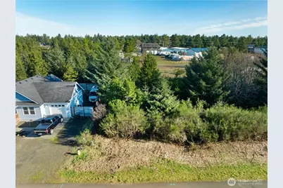 940 Wawona Avenue SE, Ocean Shores, WA 98569 - Photo 2