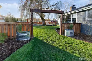 1122 13th St SW, Puyallup, WA 98371 - Photo 28